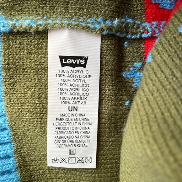 *NWT* Levi’s Fair Isle Graphic Knit Beanie, Blue/Red - Picture 7 of 8
